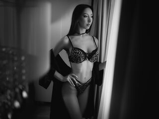 webcam striptease show AlishaWayne