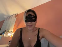 Minette du sud une (sexy infirmière) est là pour vous divertir , timide mais coquine