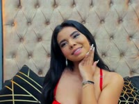 Elegance, sweetness and a lot of game for you ... sensual, romantic and fun: this is my show. I love talking, playing, seducing and creating an emotional and sexual connection. I always have a different costume, toys and fantasies so you live something unique, elegant and full of pleasure.