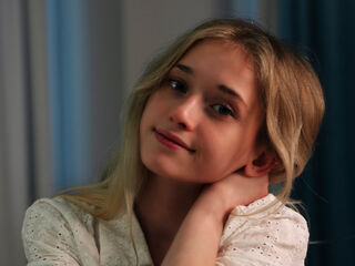 hot sex cam DorisCounsell