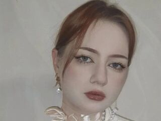 naughty camgirl masturbating with vibrator HannaWaltos