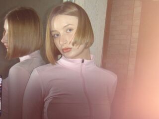 free nude web cam IngraKate