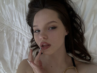 camwhore shaving pussy SelenaNoelle