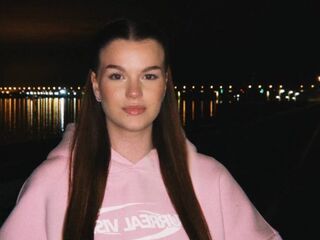 beautiful girl cam StaceyRouthier