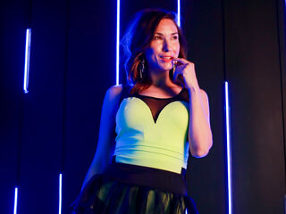 camgirl playing with dildo VanessaCalypso