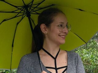 nude camgirl photo MayDavidge