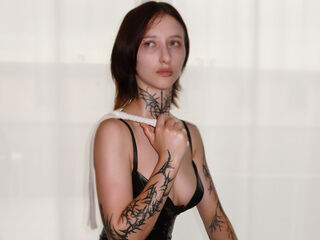 squirting web cam SkinnySelina