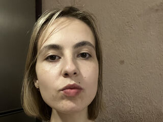 chat live cam AdalineShay