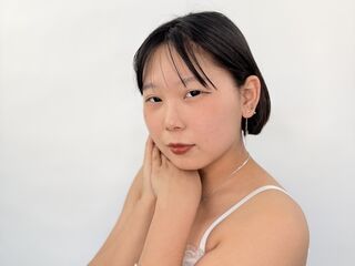 hot strip tease webcam AlexaGrowner