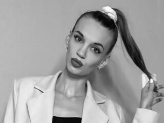 chatroom webcam photo AlexaSunchez