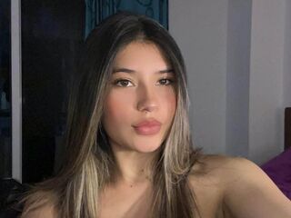 naked webcam girl AmberBernal