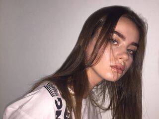 free adultcam AmeliPovilain
