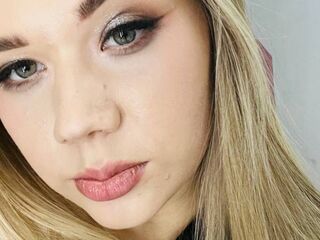 camgirl pic AminaDigges