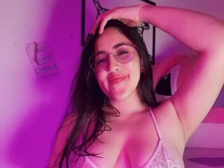 sexy webcam girl AmyVele