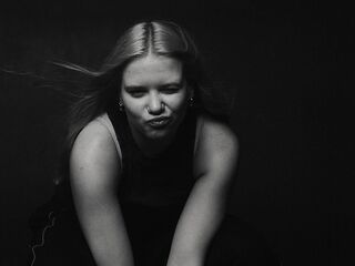 hot webcam video AngellaMaulin