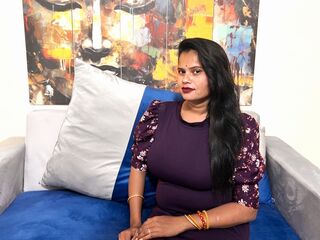 camgirl playing with sextoy AnnaRevolt