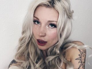 naked girl with webcam masturbating with dildo AnnieAngel