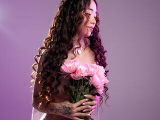 erotic cam BellaClaire