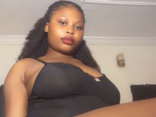 nude webcamgirl photo BellaVine