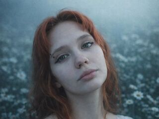 cam girl masturbating with vibrator BlancheDobrich