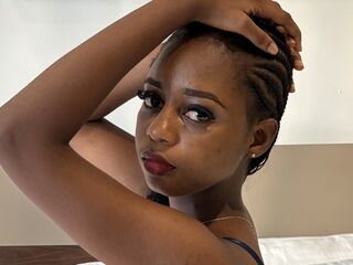 nude webcam girl pic BrianaHadid