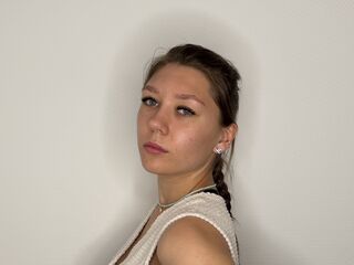 topless camgirl BrigetteDifranco