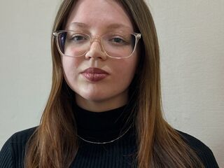 beautiful girlcam BrittanieLiles