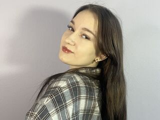 camwhore masturbating with vibrator CandaceOrsak