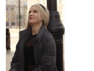 camgirl sexchat CarinGoodwin