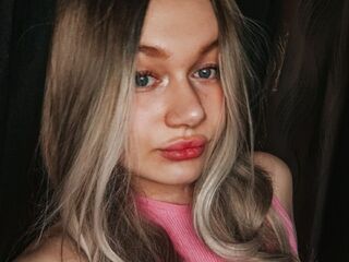 girl cam naked CirillaAkerman