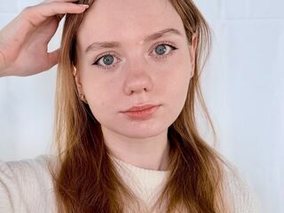 live teaser webcam CreolaMarn