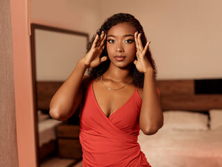 naughty camwhore DahianDavis