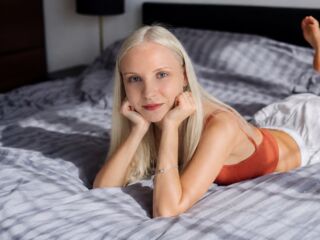 nude DaniellaStarki