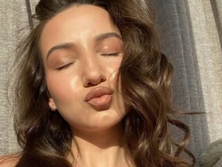 jasmin nude chatroom DinaSweeny