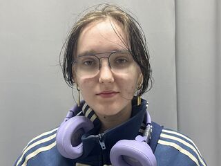 naked webcam girl masturbating DoraDawson