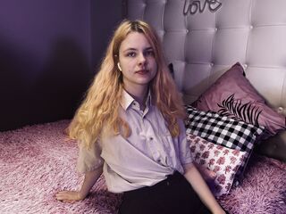 adult webcam chatroom EleanorCain