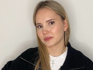 beautiful webcam girl EmeritaParra