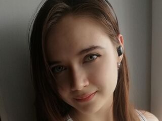 naughty chat EmilieMollo