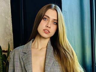 sexy webcam girl EmilyMontgomery