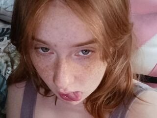 Kinky webcam girl ErnestinaDary