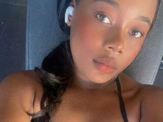 fingering girl GrasyBenty