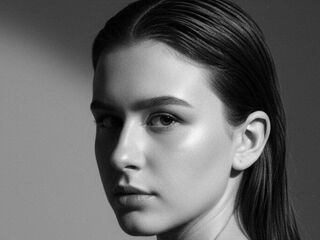 camgirl chatroom HildaBarzey