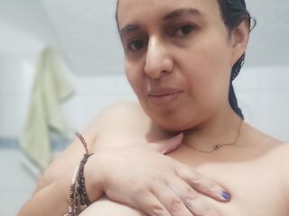 beautiful cam girl IbannaBely