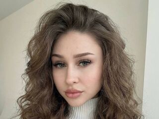 adultcam JunitaDroze