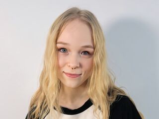 chatroom webcam KamiMellema