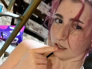 naked cam girl masturbating with vibrator KarlaLitrenta