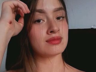 hot naked webcamgirl KendalCortes