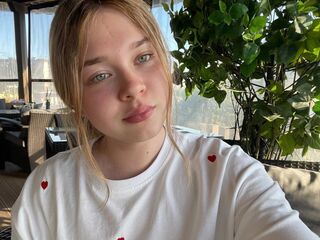 chat room live web cam KendallHennig