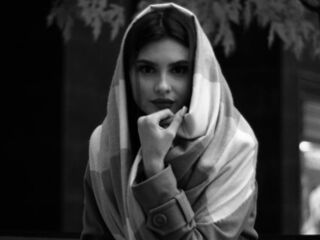 live chatroom KylaSieradski