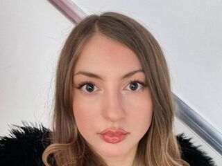 sexy live cam girl KyraKur